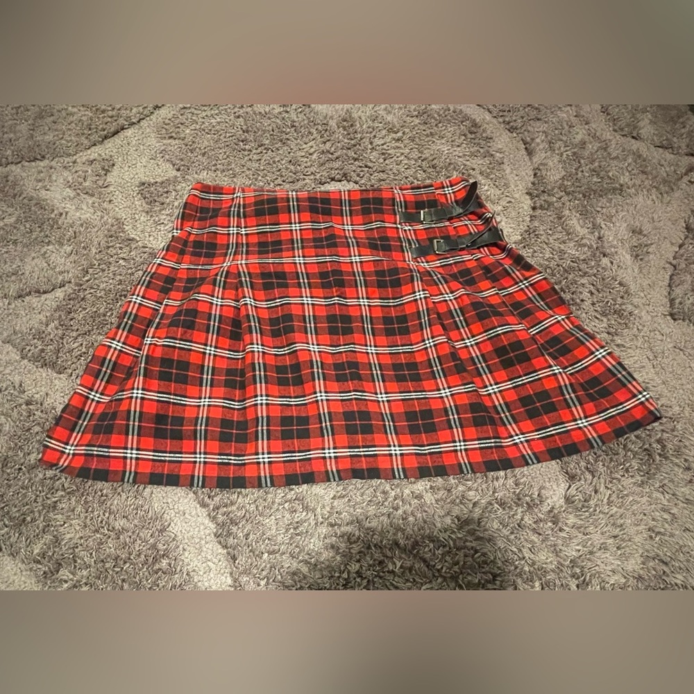SHEIN Curve Red/Black/White Plaid Skater Skirt with Belt Buckles 3XL